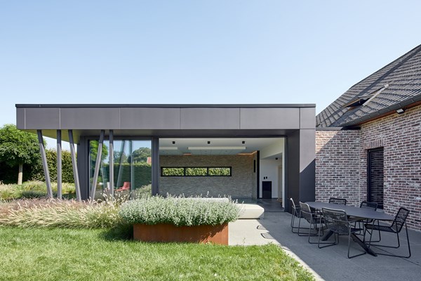 Extension-A-Oleye-04