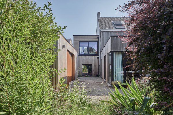 Extension-W-Jambes_126