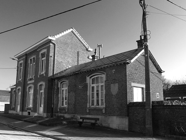 Amenagement-place-publique-grand-axhe-atelier-architecture-a-trait_avant